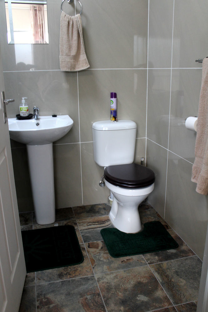 2 Op Terblanche Guesthouse 복스버그 외부 사진